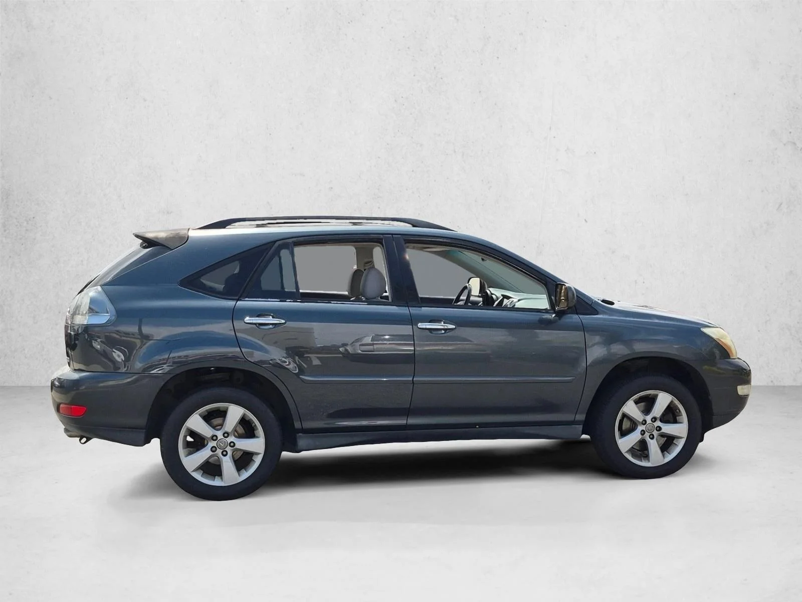 Used 2008 Silver/Gray Lexus  image 4