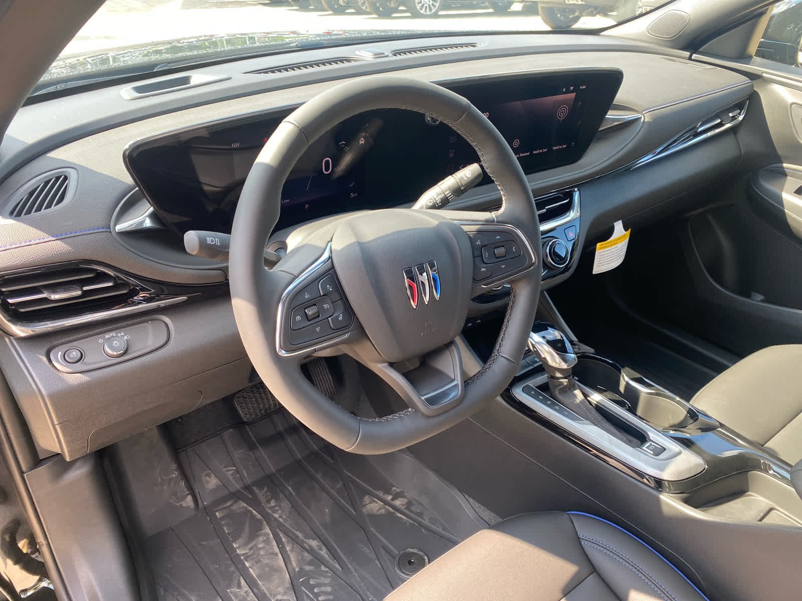 2026 Buick Envista Sport Touring - Photo 8