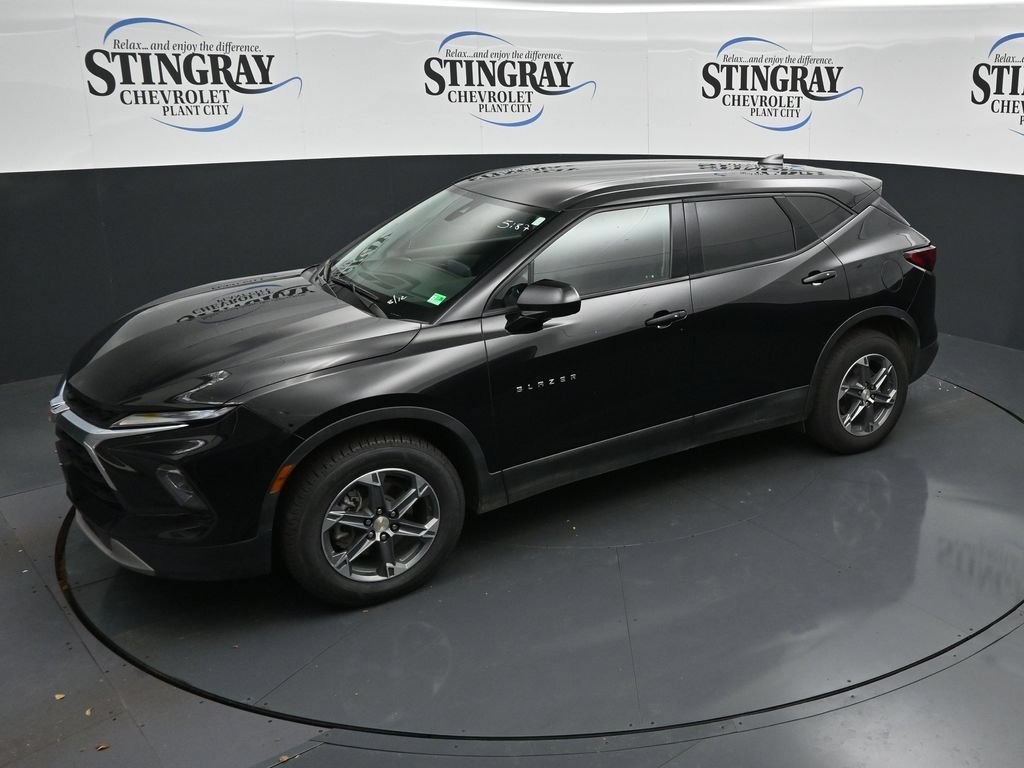Used 2025 Black Chevrolet 2LT image 20