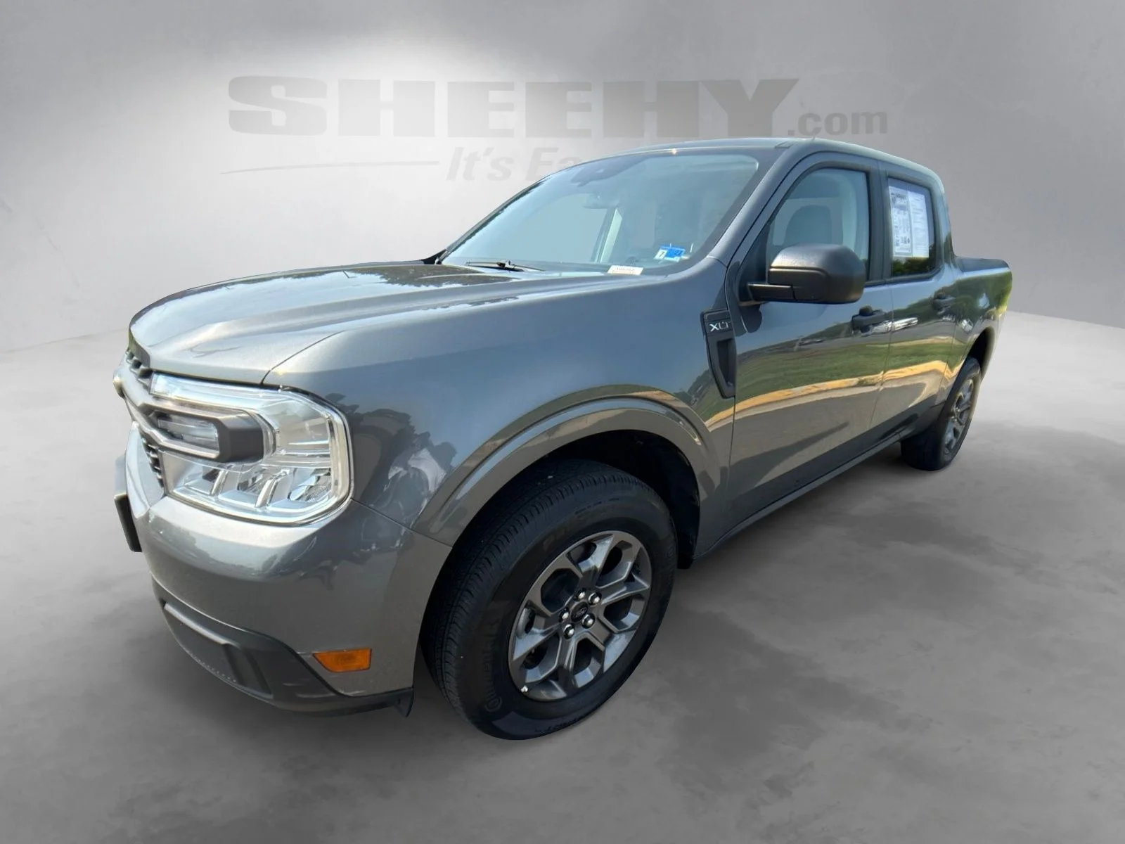 Used 2024 Gray Ford XLT image 16