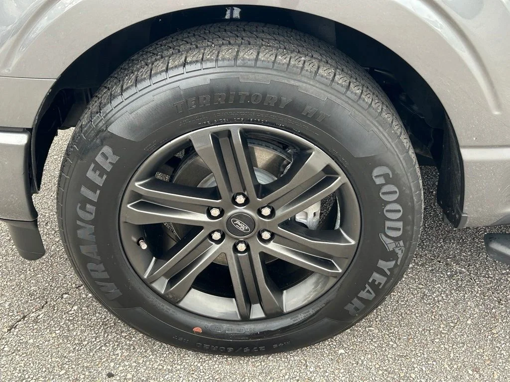 Used 2022 Gray Metallic Ford XLT image 19