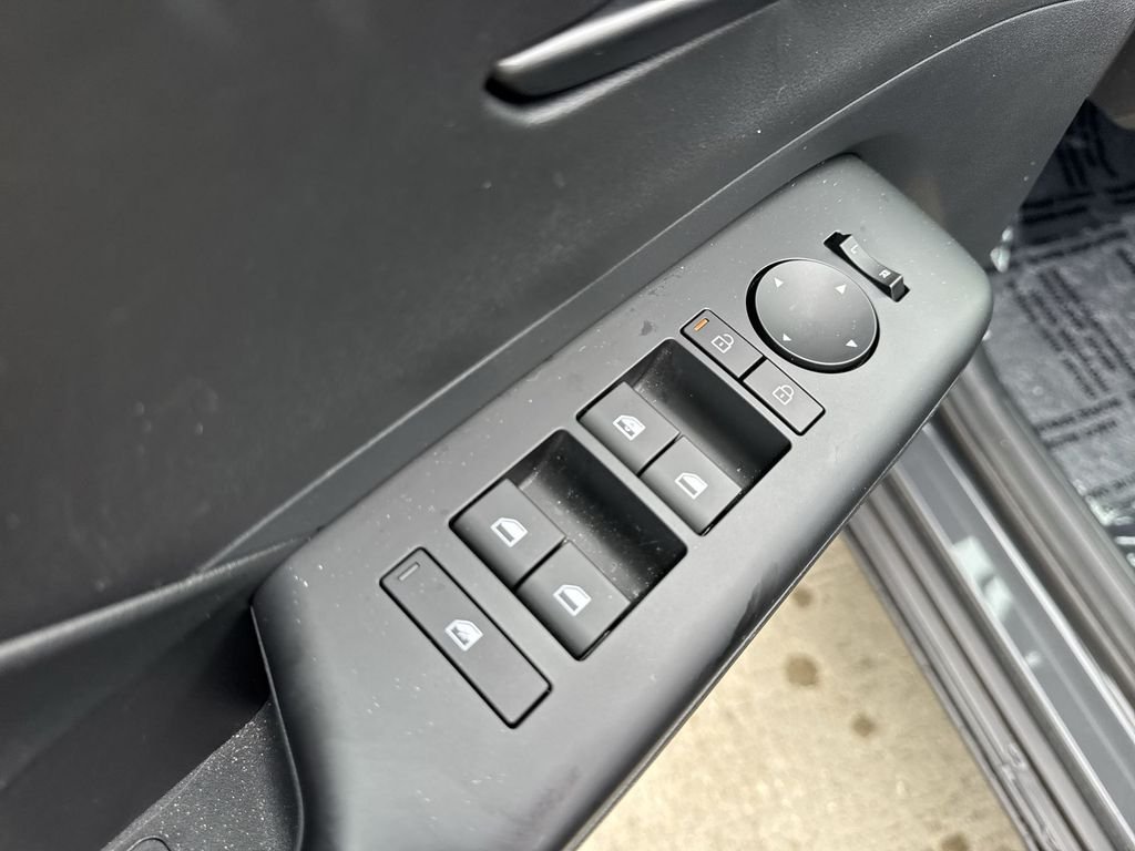 2026 Hyundai Kona SE - Photo 15