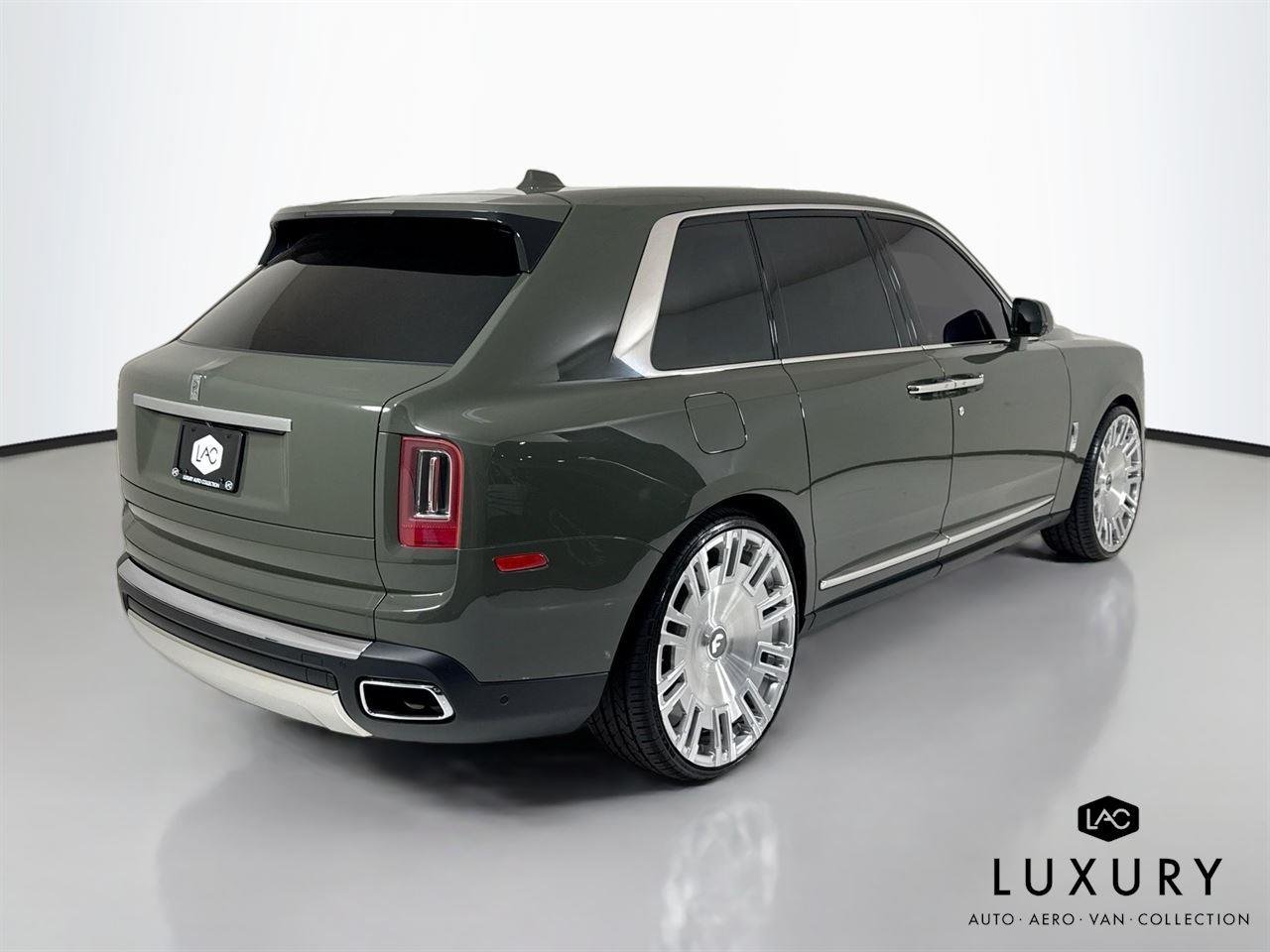 Used 2024 Silver Rolls-Royce  image 6