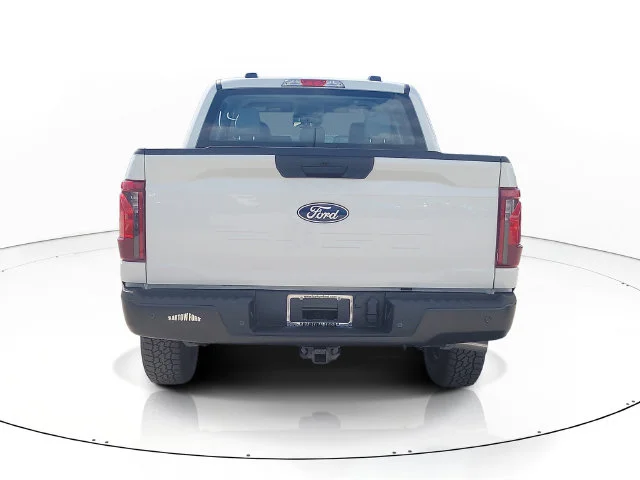 New 2026 Oxford White Ford XL image 6