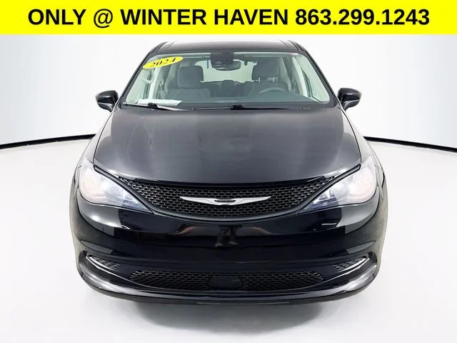 Used 2024 Black Chrysler LX image 2