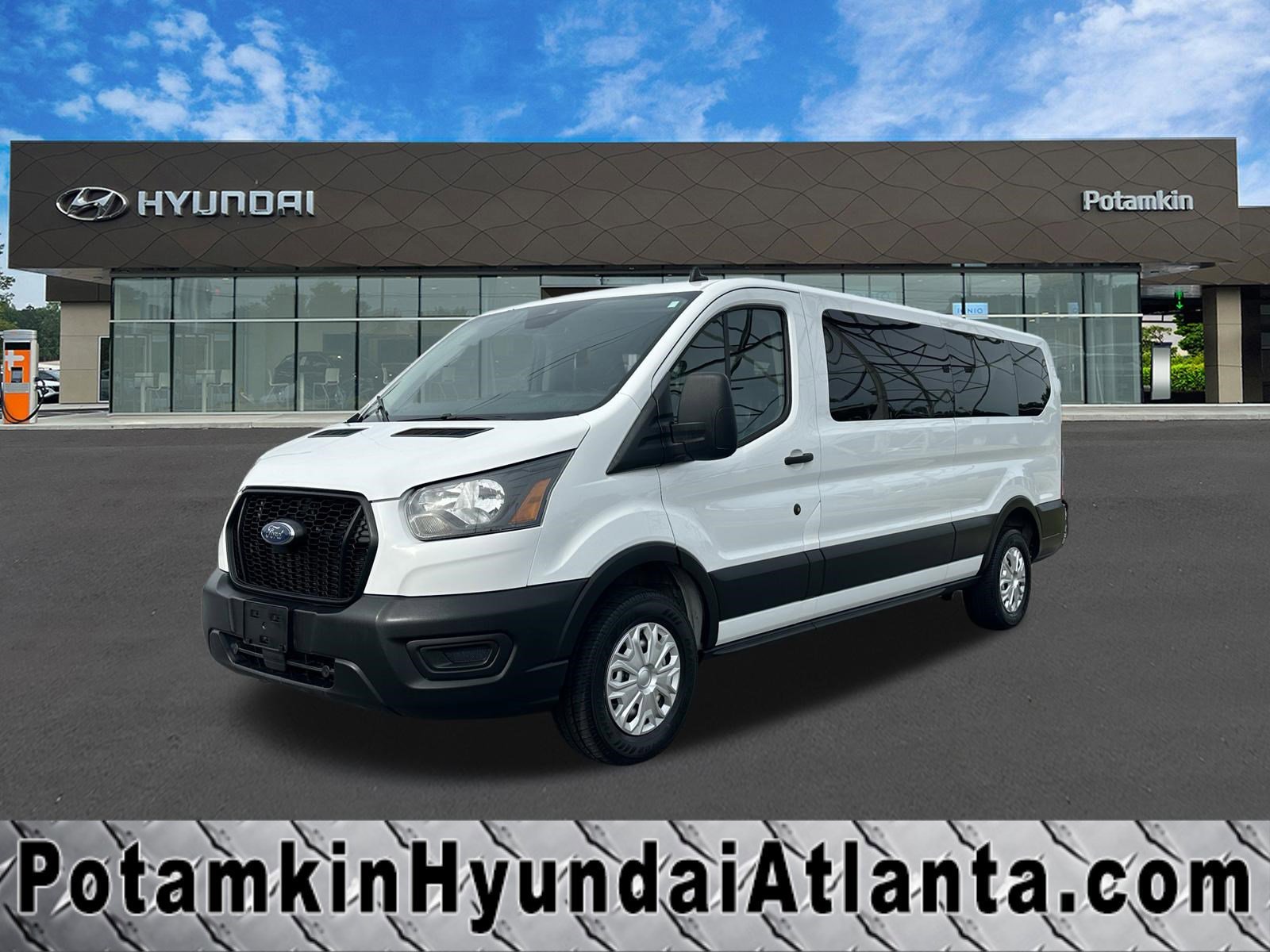 2023 Ford Transit 350 XL Low Roof Sliding Pass. 148's photo