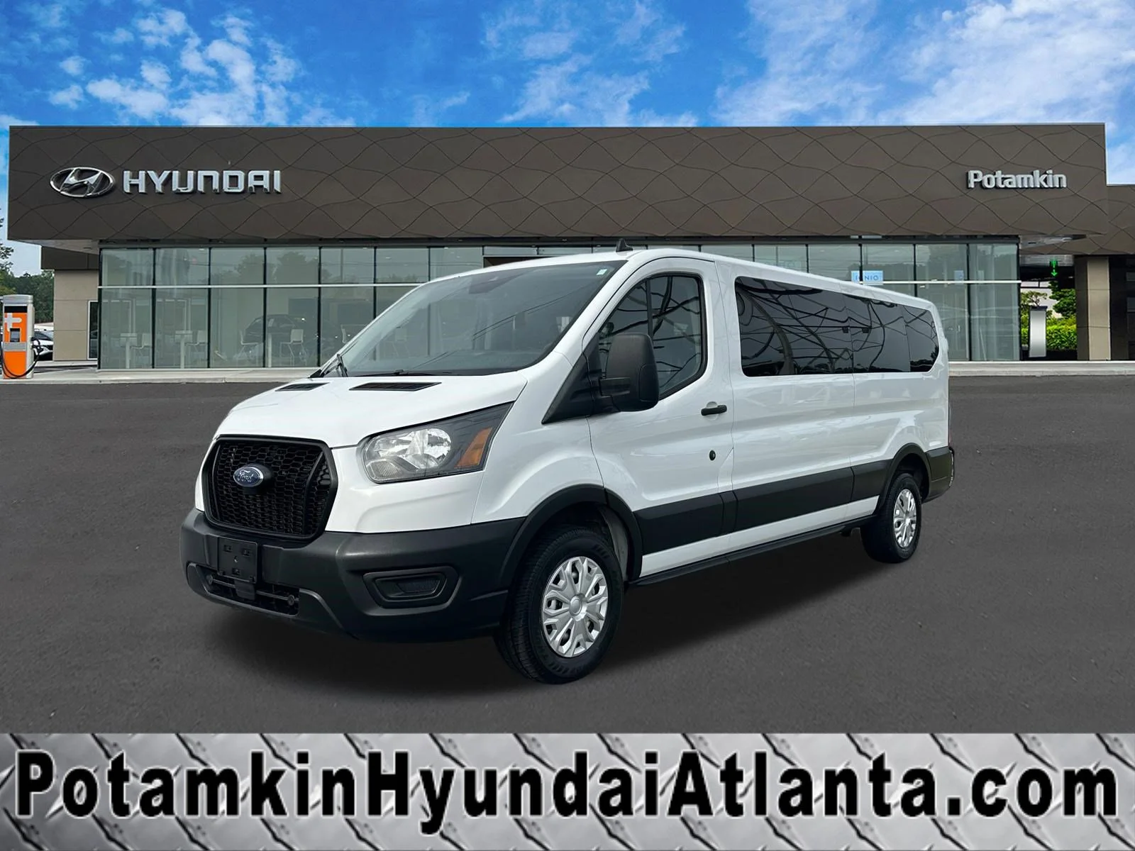 2023 Ford Transit 350 XL Low Roof Sliding Pass. 148's photo