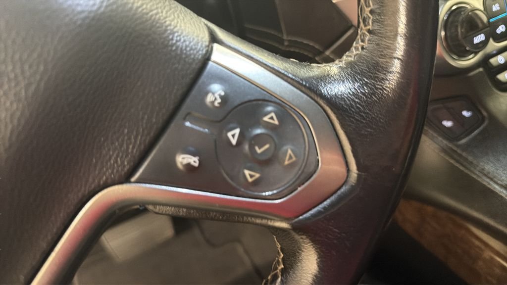 Used 2020 Silver Chevrolet LT image 19