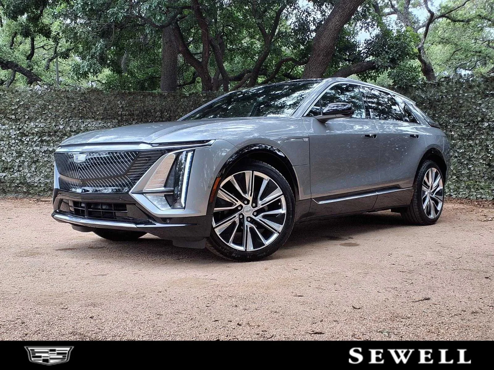 2025 Cadillac Lyriq Luxury 3 AWD's photo