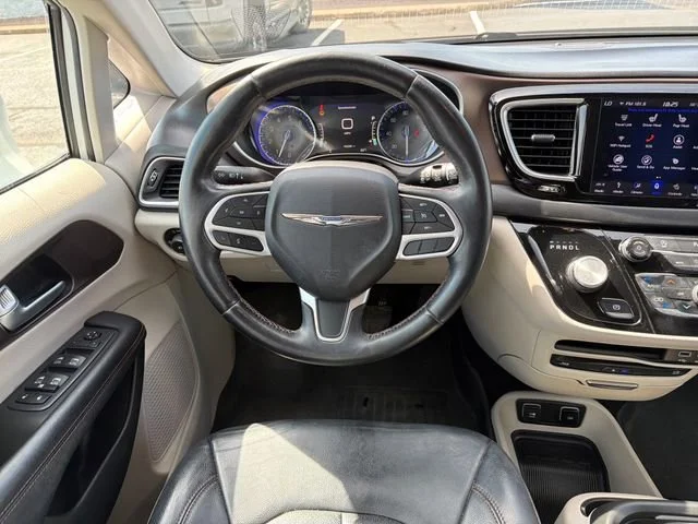 Used 2018 White Chrysler Touring L Plus image 30