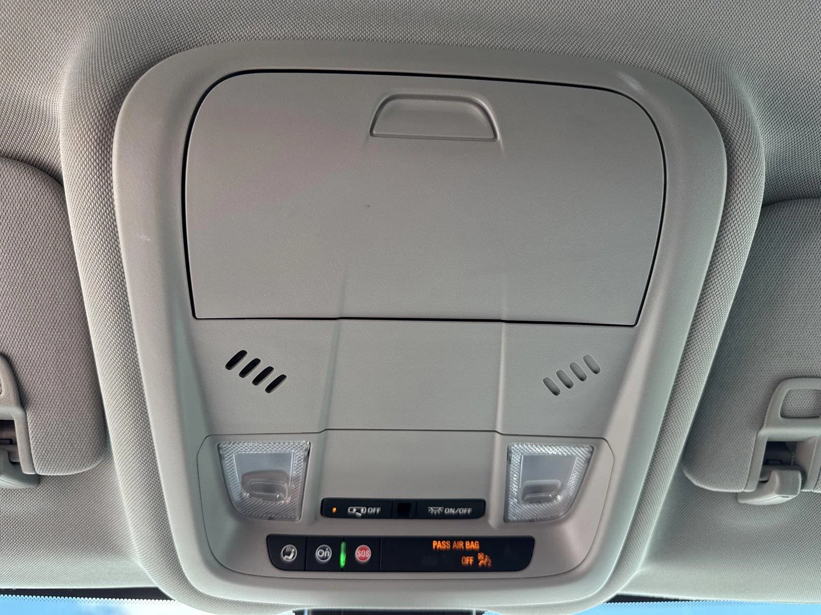 Used 2024 Summit White Chevrolet LT image 29