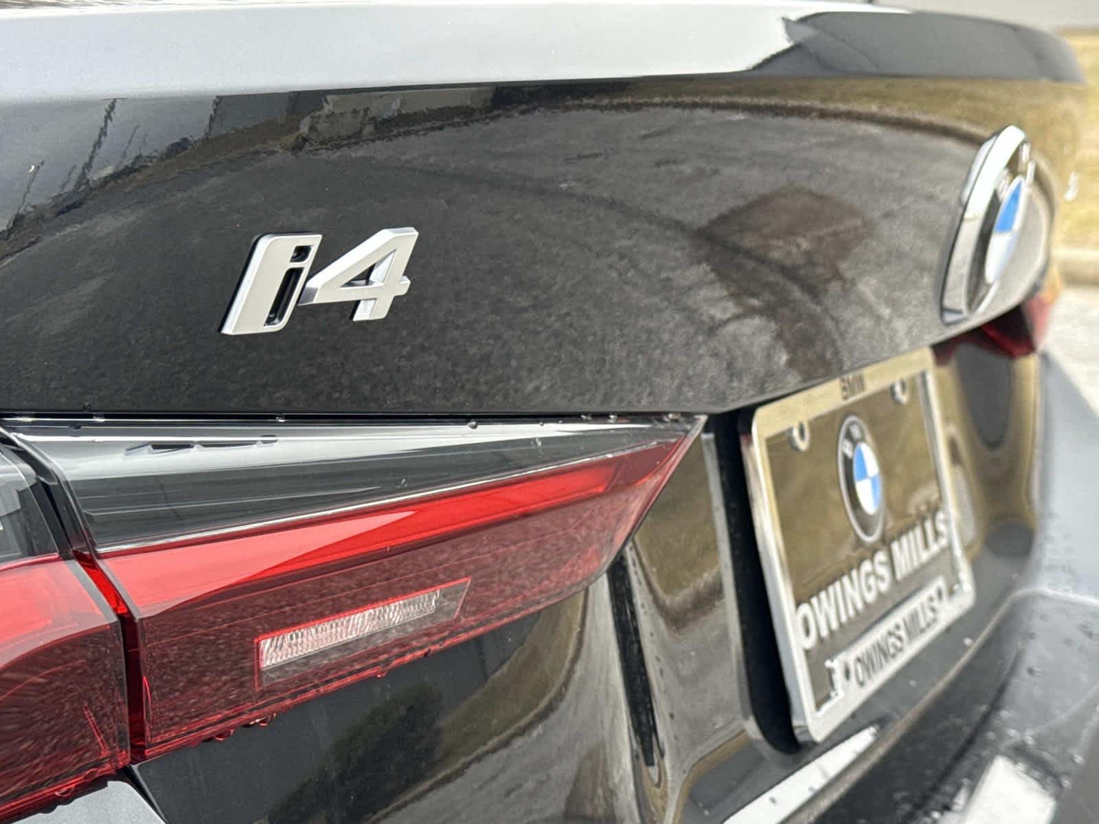 New 2026 Black Sapphire Metallic BMW xDrive40 image 11