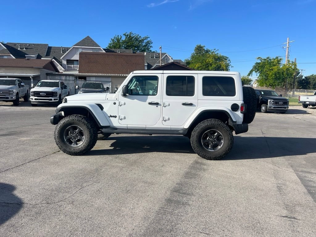 Used 2020 Bright White Clearcoat Jeep Unlimited Sahara image 11