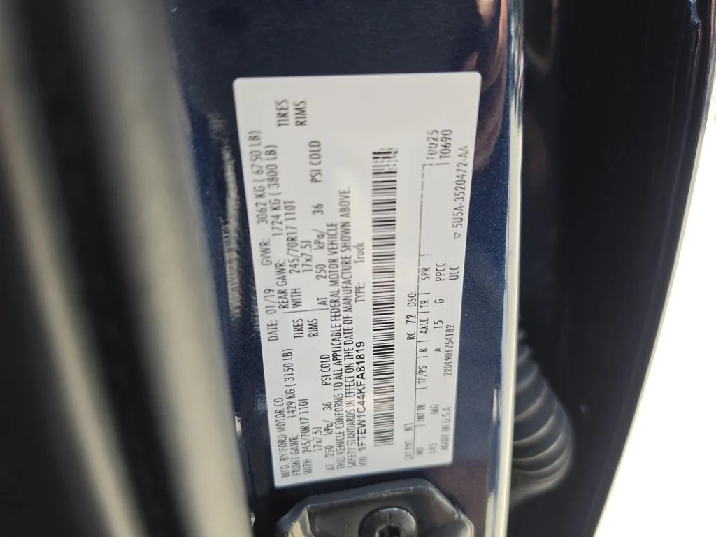 Certified Used 2019 Blue Ford XLT image 33