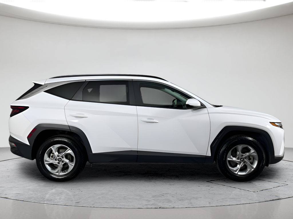 Used 2024 White Pearl Hyundai SEL image 4