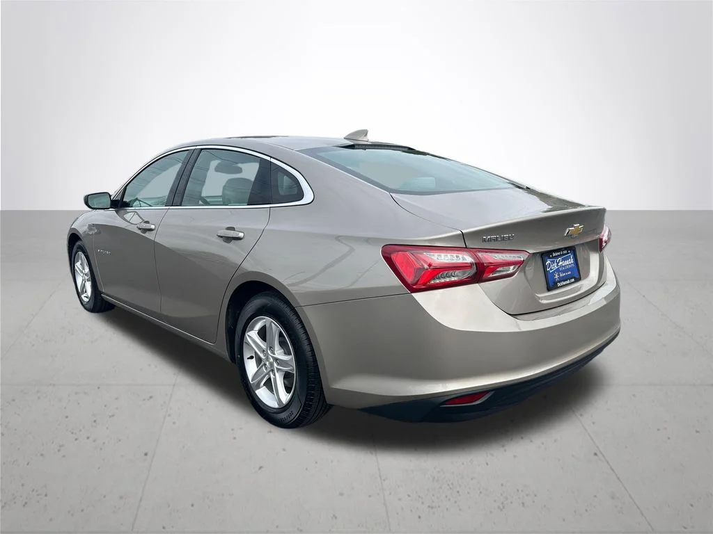 Used 2022 Gray Chevrolet LT image 9