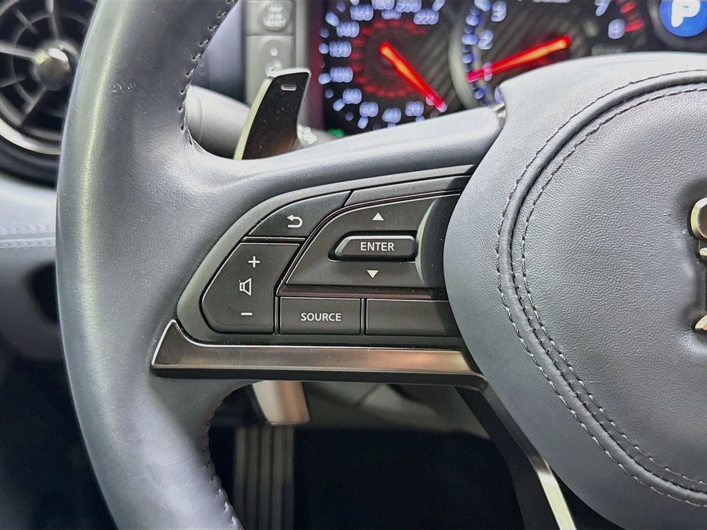 Used 2020 Super Silver Nissan Premium image 11