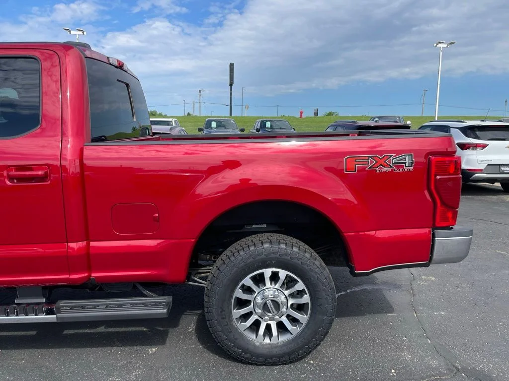 Used 2022 Red Metallic Ford Lariat image 37