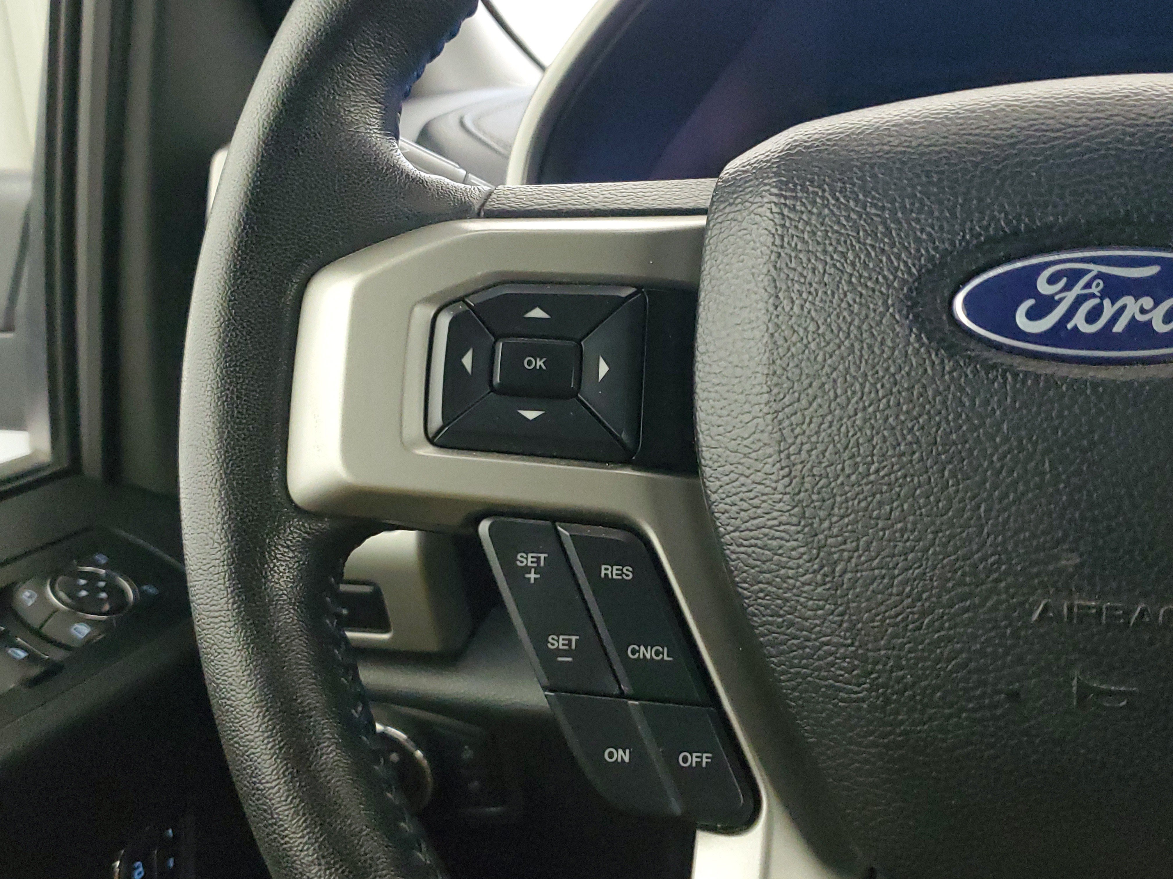 Used 2018 Gray Ford LARIAT image 22