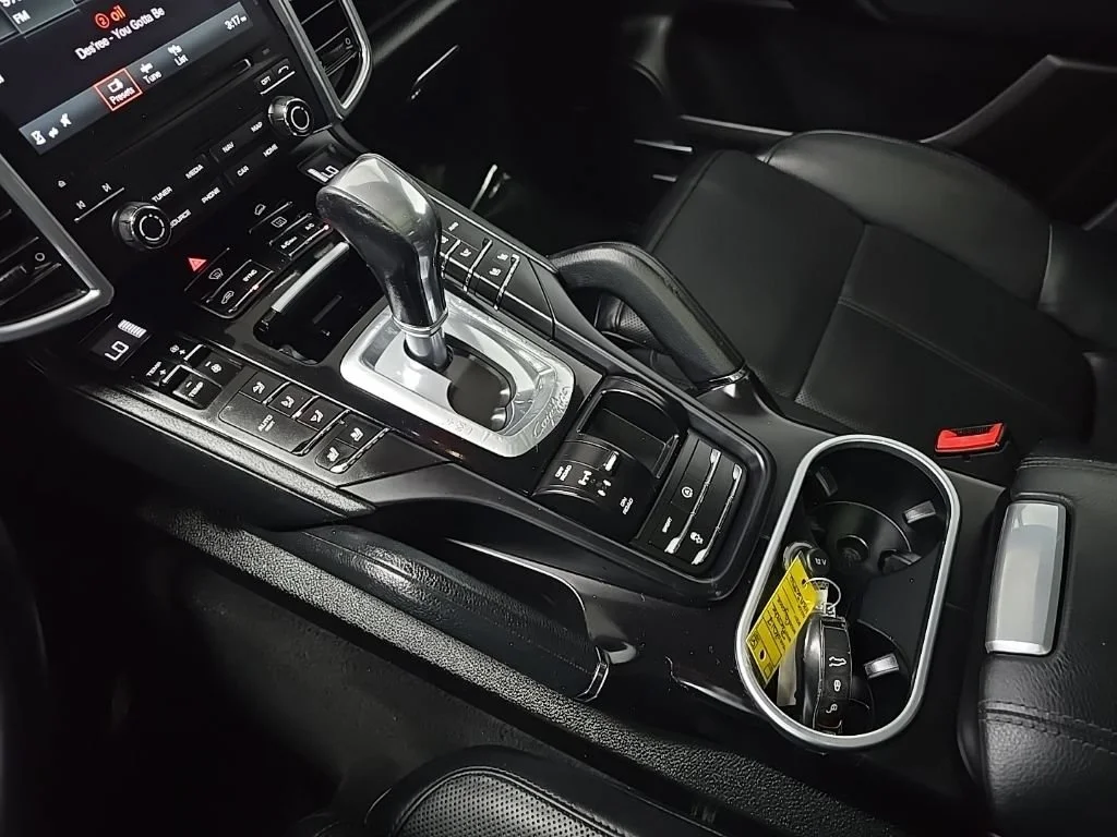 Used 2017 Bk Porsche NA image 29