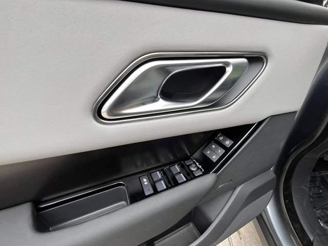 New 2026 Zadar Grey Land Rover Dynamic SE image 11