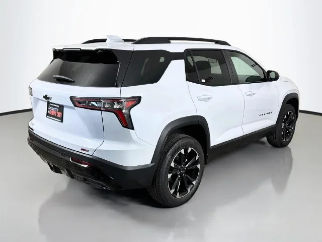 New 2027 Polar White Tricoat Chevrolet RS image 9
