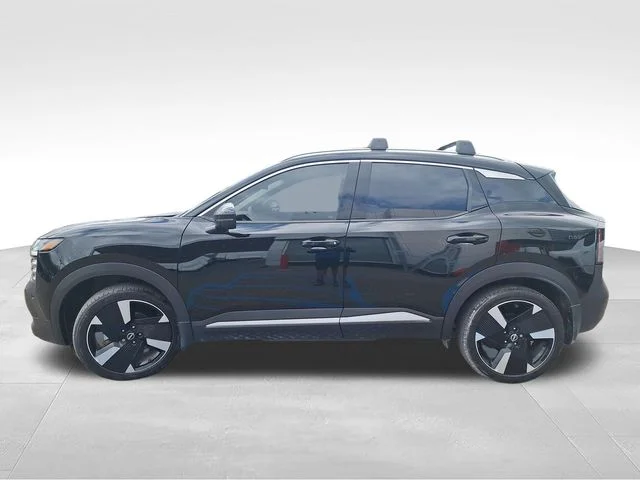 Certified Used 2025 Black Nissan SR image 4