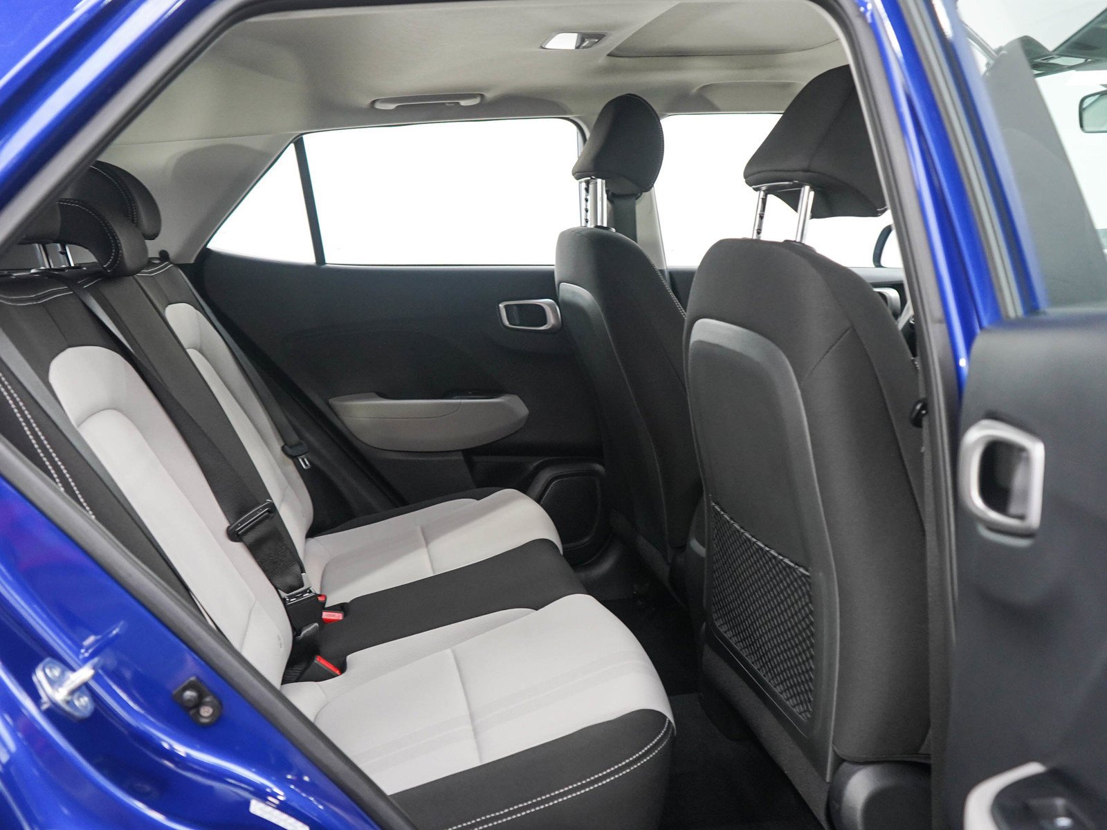2023 Hyundai Venue SEL - Photo 13