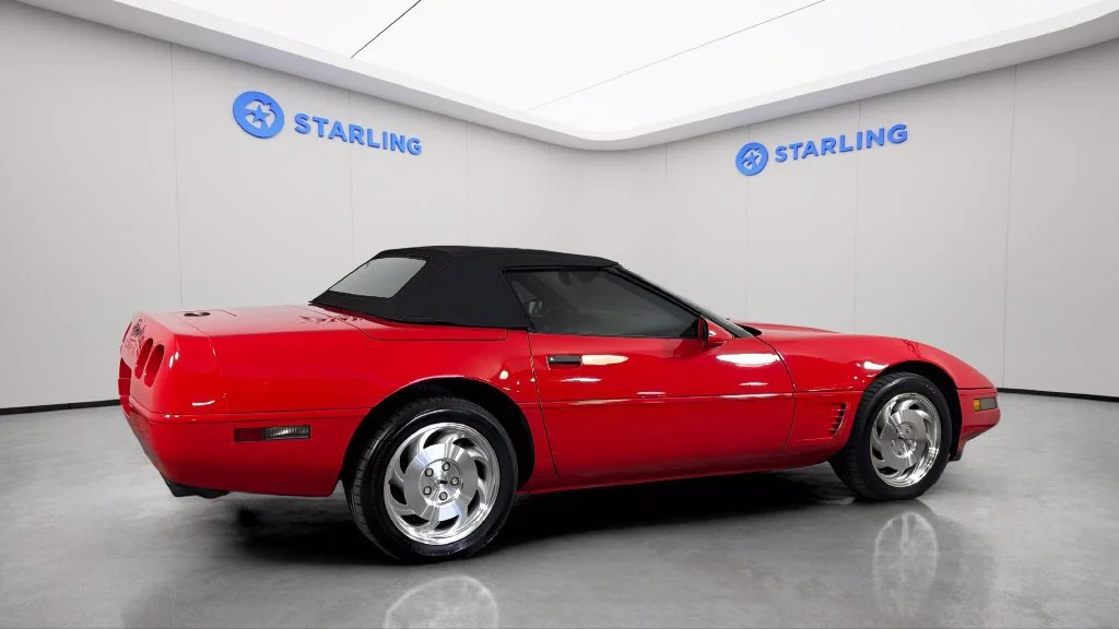 Used 1995  Chevrolet 2dr Convertible image 12