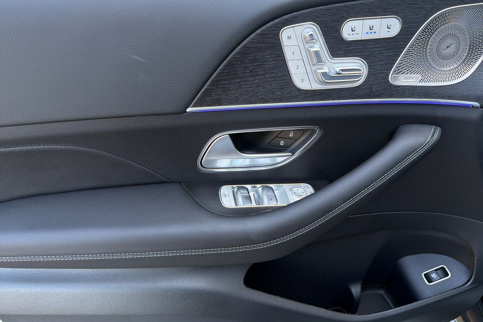 New 2026 Obsidian Black Metallic Mercedes-Benz GLS 450 image 24