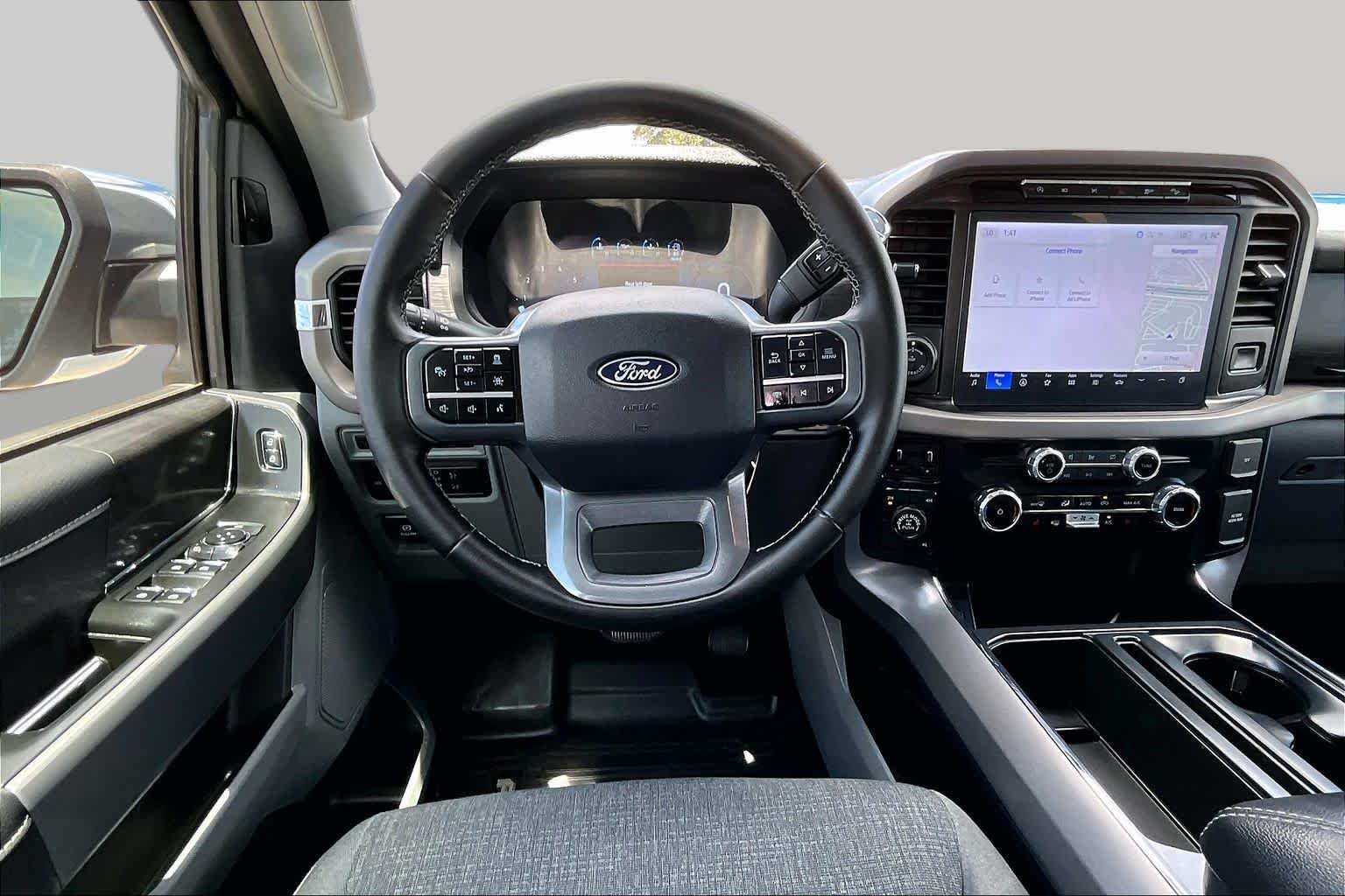Used 2024 Oxford White Ford XLT image 6