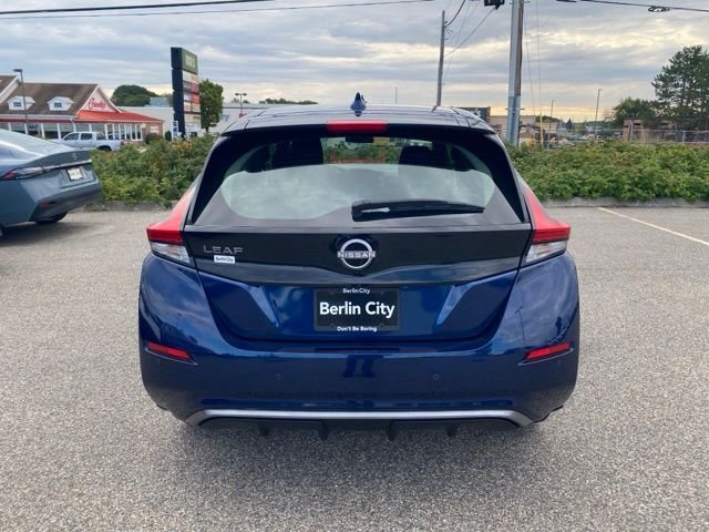 Used 2023 Deep Blue Pearl Nissan S image 30