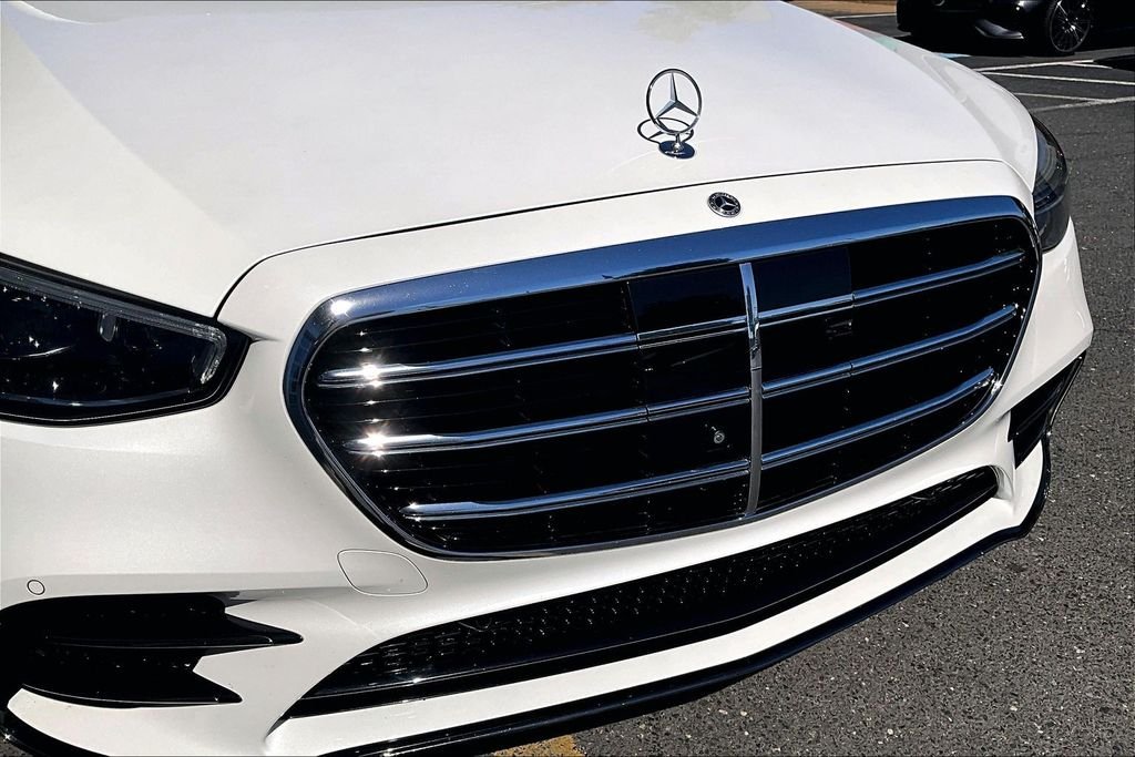 Certified Used 2023  Mercedes-Benz S 580 image 30