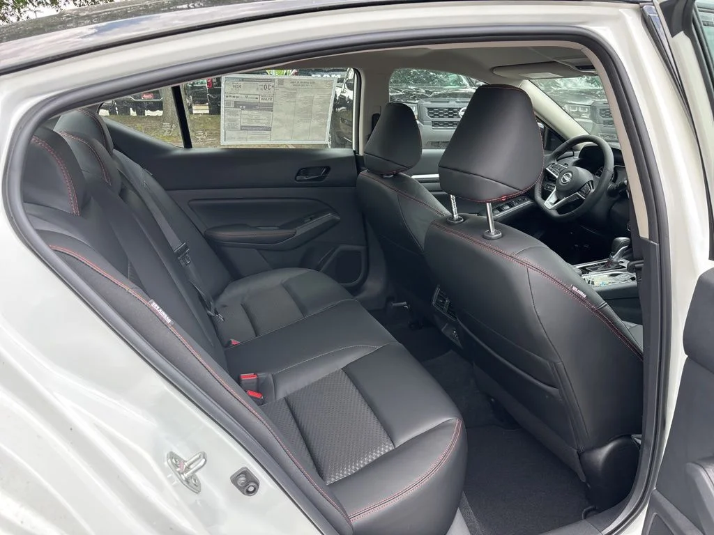 New 2026 Pearl White TriCoat / Super Black Two-tone Nissan SR image 16