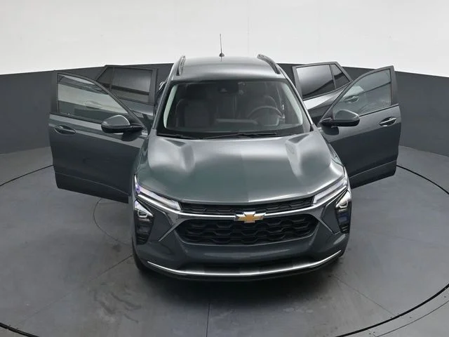 Used 2025 Gray Chevrolet LT image 30