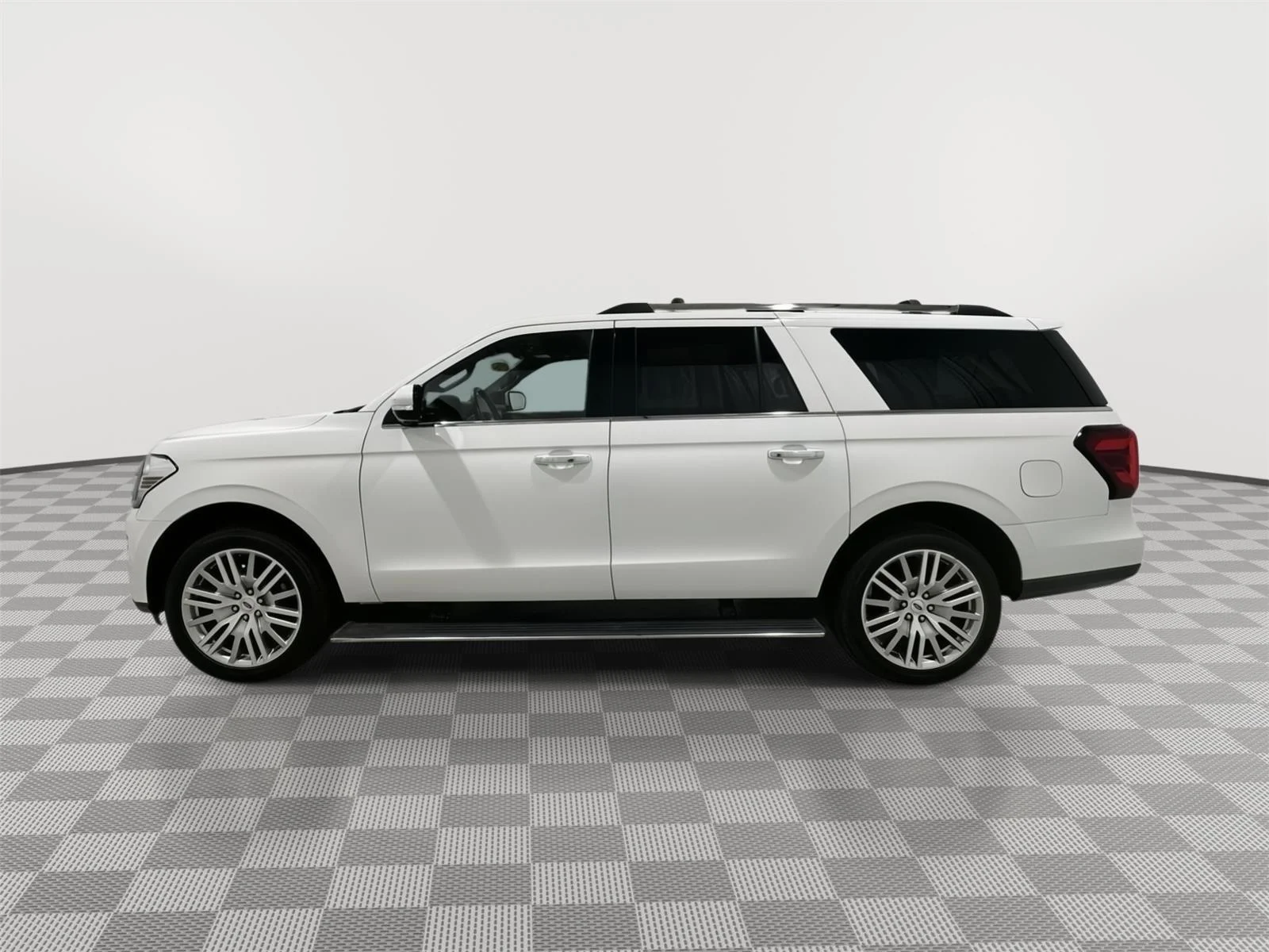 Used 2024 Ford Expedition Limited with VIN 1FMJK2A87REA12690 for sale in Alexandria, Minnesota