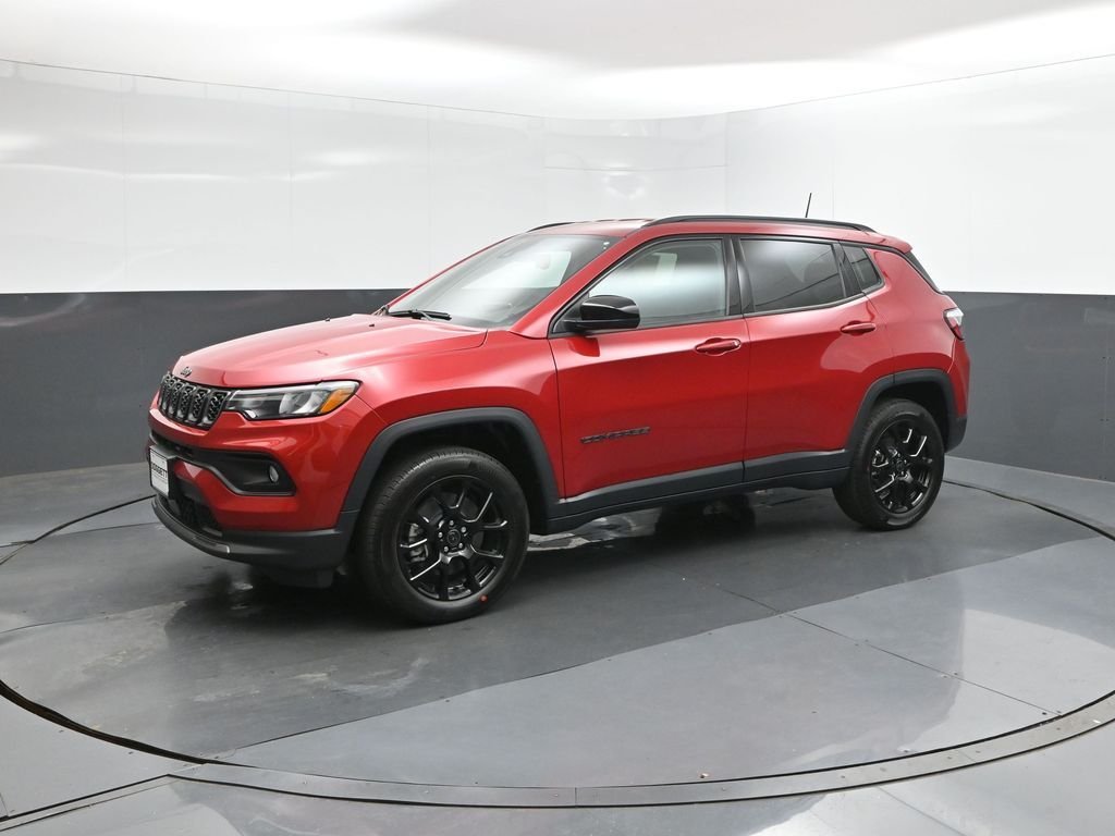 New 2026 Red Hot Pearlcoat Jeep Latitude image 34
