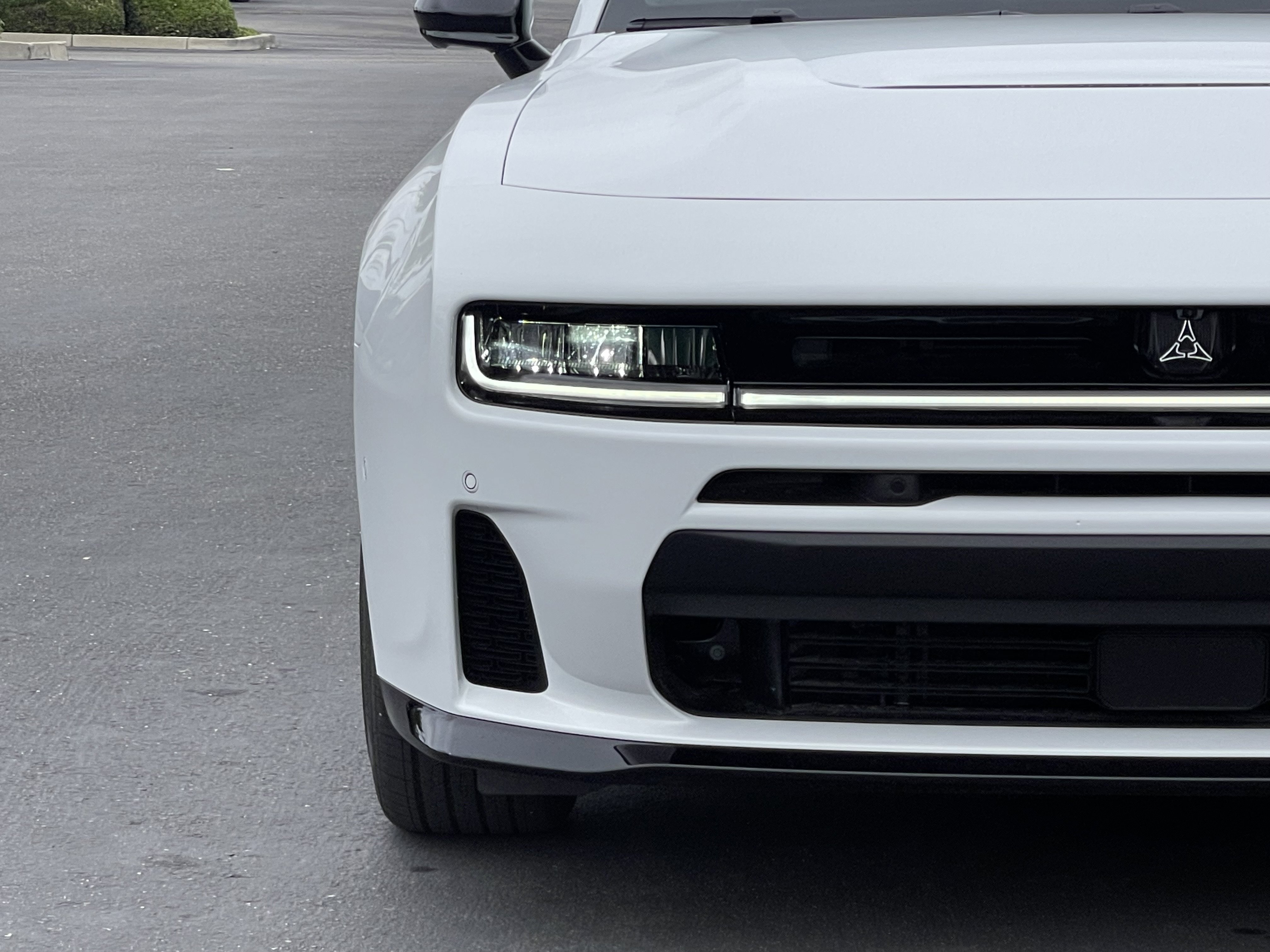 New 2026 White Knuckle Exterior Paint Dodge R/T image 7