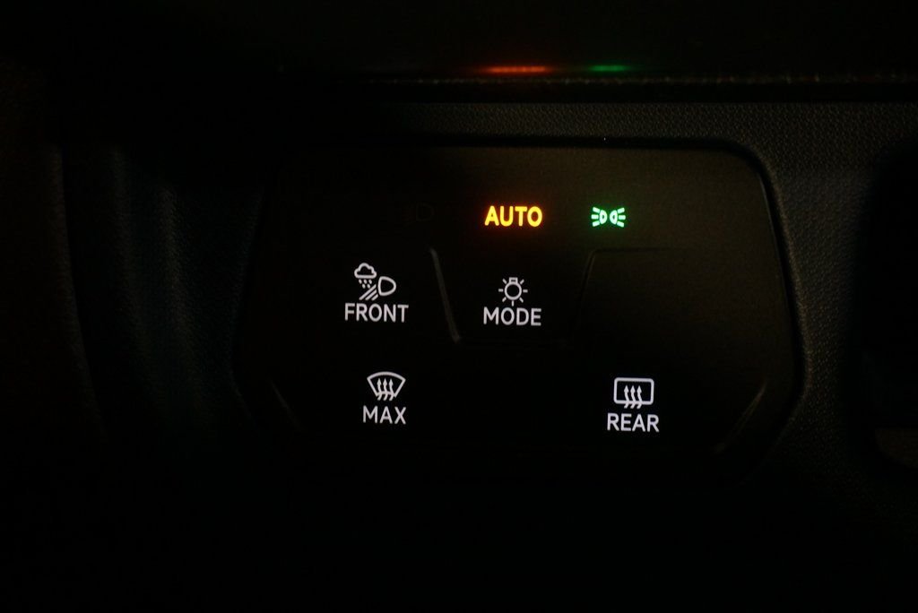 2025 Volkswagen ID. Buzz PRO S - Photo 30