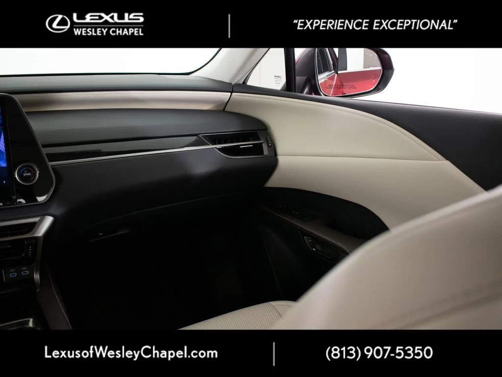 Used 2023 Red Lexus 350 image 17