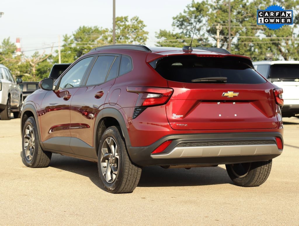 Used 2025 Crimson Metallic Chevrolet LT image 5