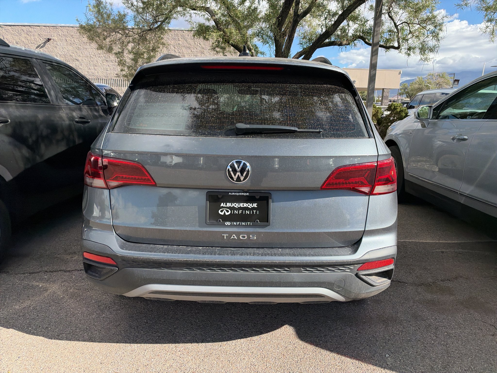 Used 2023 Platinum Gray Metallic Volkswagen S image 4