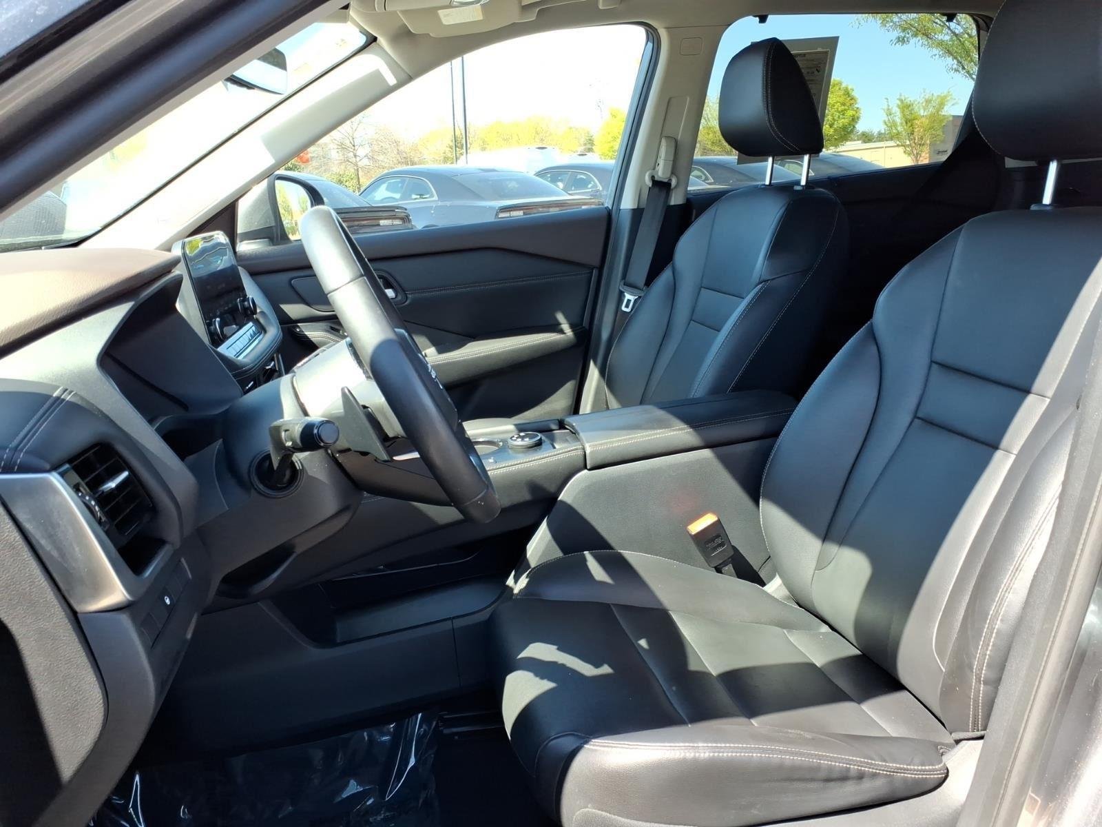 Used 2022 Gun Metallic NISSAN SL image 13
