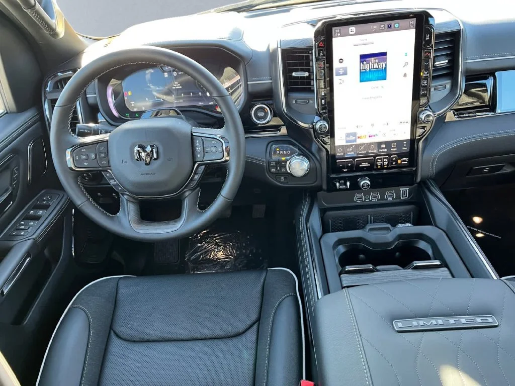 2026 RAM 1500 Limited - Photo 7