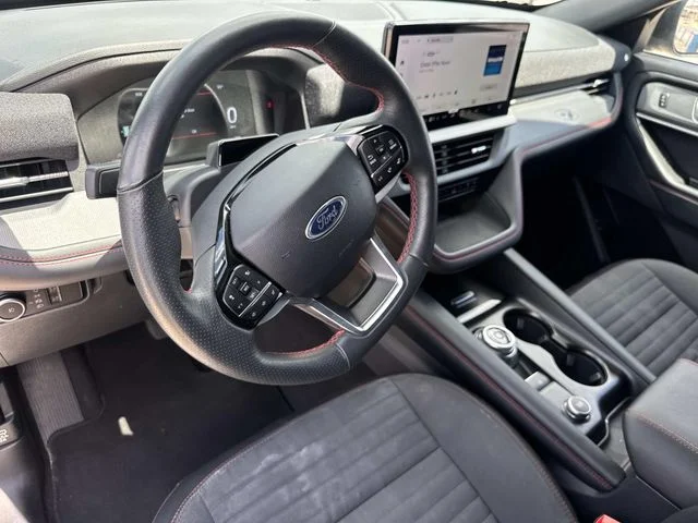 Used 2025 Gray Ford ST-Line image 31