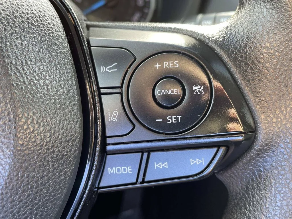 Used 2022 Gray Toyota XLE image 28