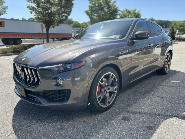 Used 2023 Grigio Maratea Metallic Maserati GT ~ GRIGIO MARATEA // ROSSO image 6
