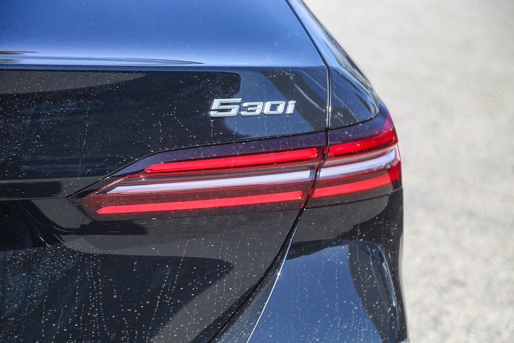 New 2026 Black Sapphire Metallic BMW 530i image 7