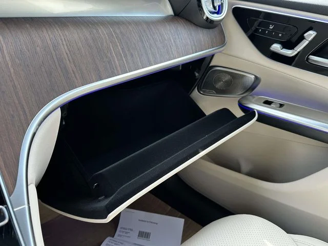 New 2026 White Mercedes-Benz GLC 300 image 29
