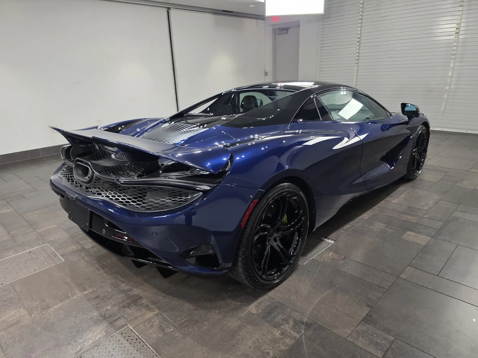 New 2027 Namaka Blue McLaren Spider image 20